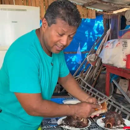 “Rapaz, a molecada de hoje não aguenta duas voltas no quarteirão sem parar pra tomar energético! 😂 Aqui a con